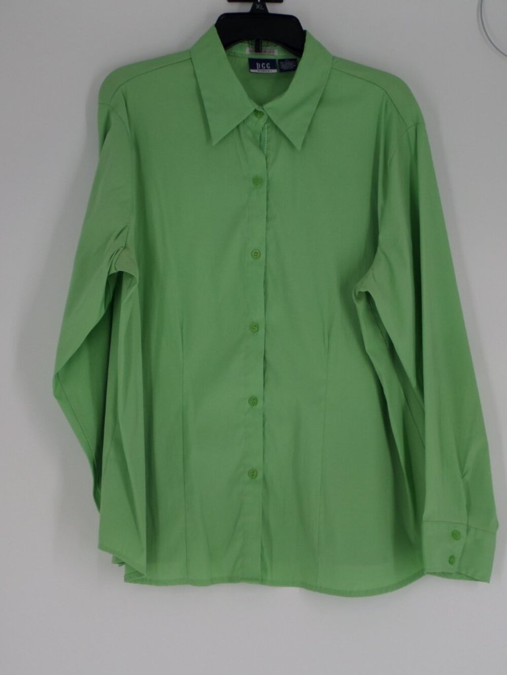 DCC Woman's Long Sleeve Green Fitted Blouse Size 2X Pre Owned